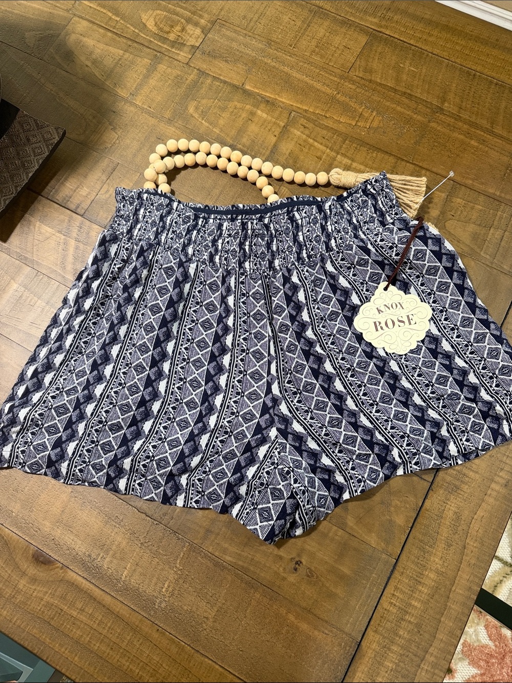 Knox Rose Navy & White Geometric Elastic-Waist Shorts